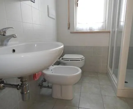 M17 Marcelli Trilocale Con Terrazzo A 150mt Dal Mare Numana